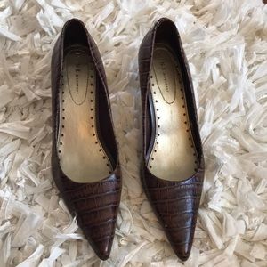 Pointy toe cute professional work heels